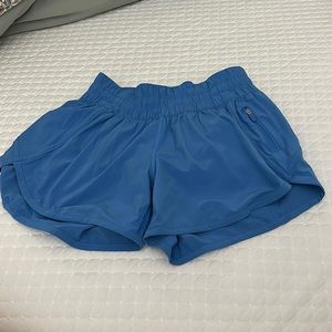Lululemon Tracker Short 4”
